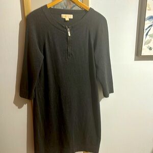 Michael kors grey dress in size large . It’s in used but good condition